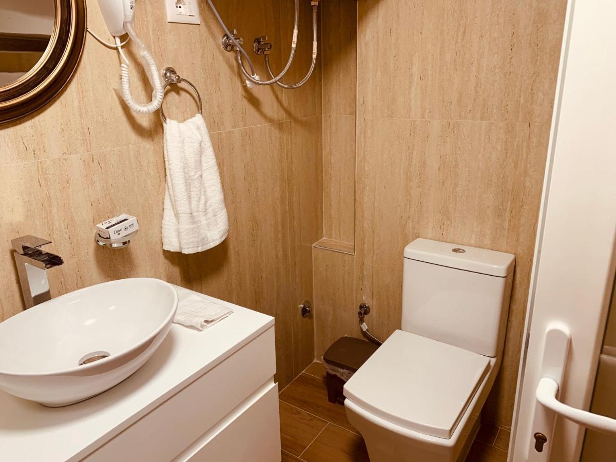 Auto Tana Guest House Тирана Екстериор снимка
