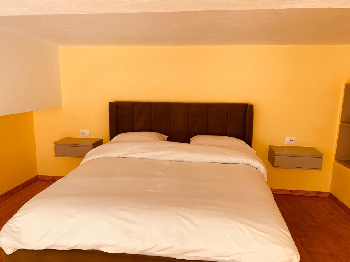 Auto Tana Guest House Тирана Екстериор снимка