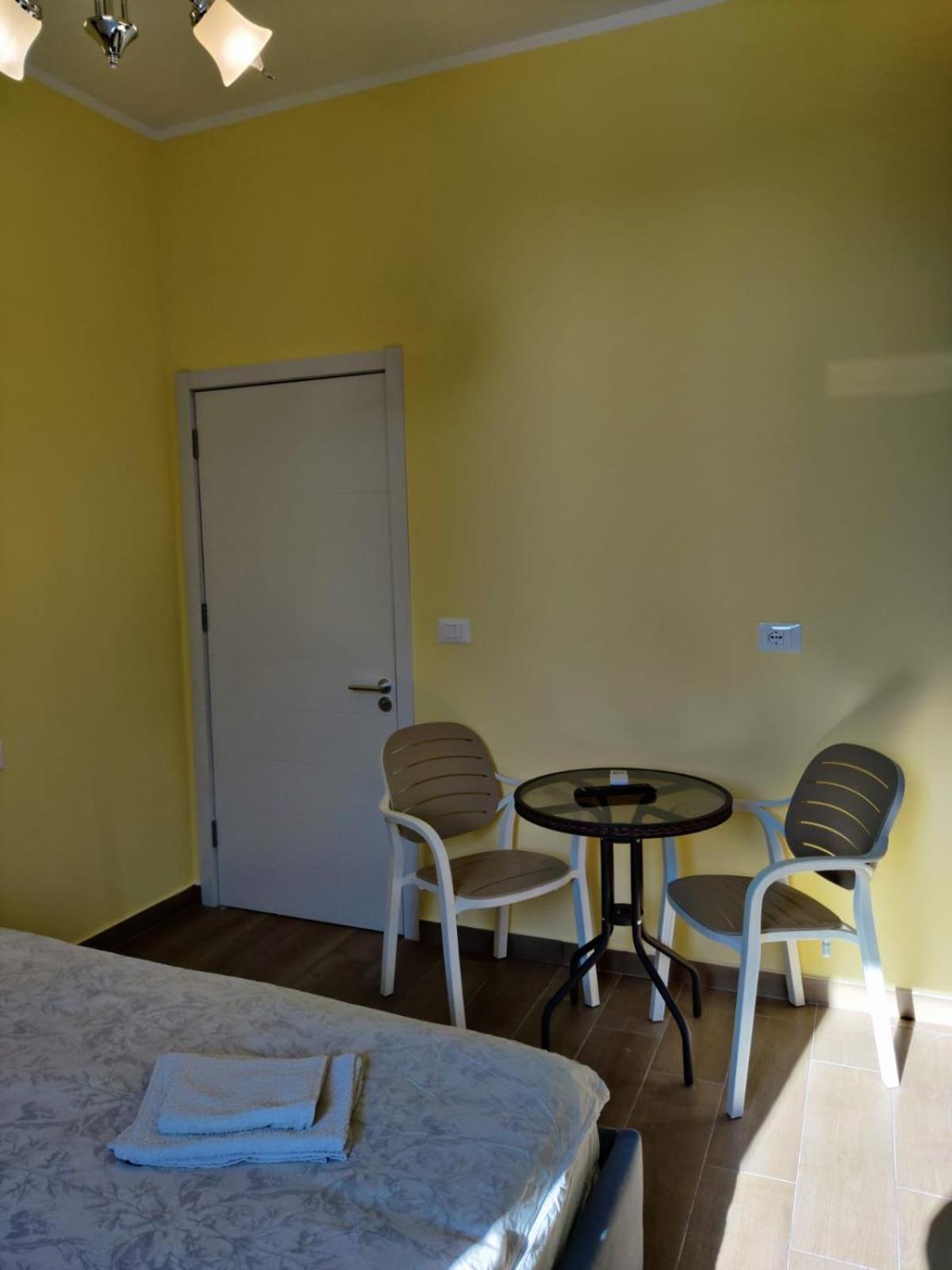 Auto Tana Guest House Тирана Екстериор снимка