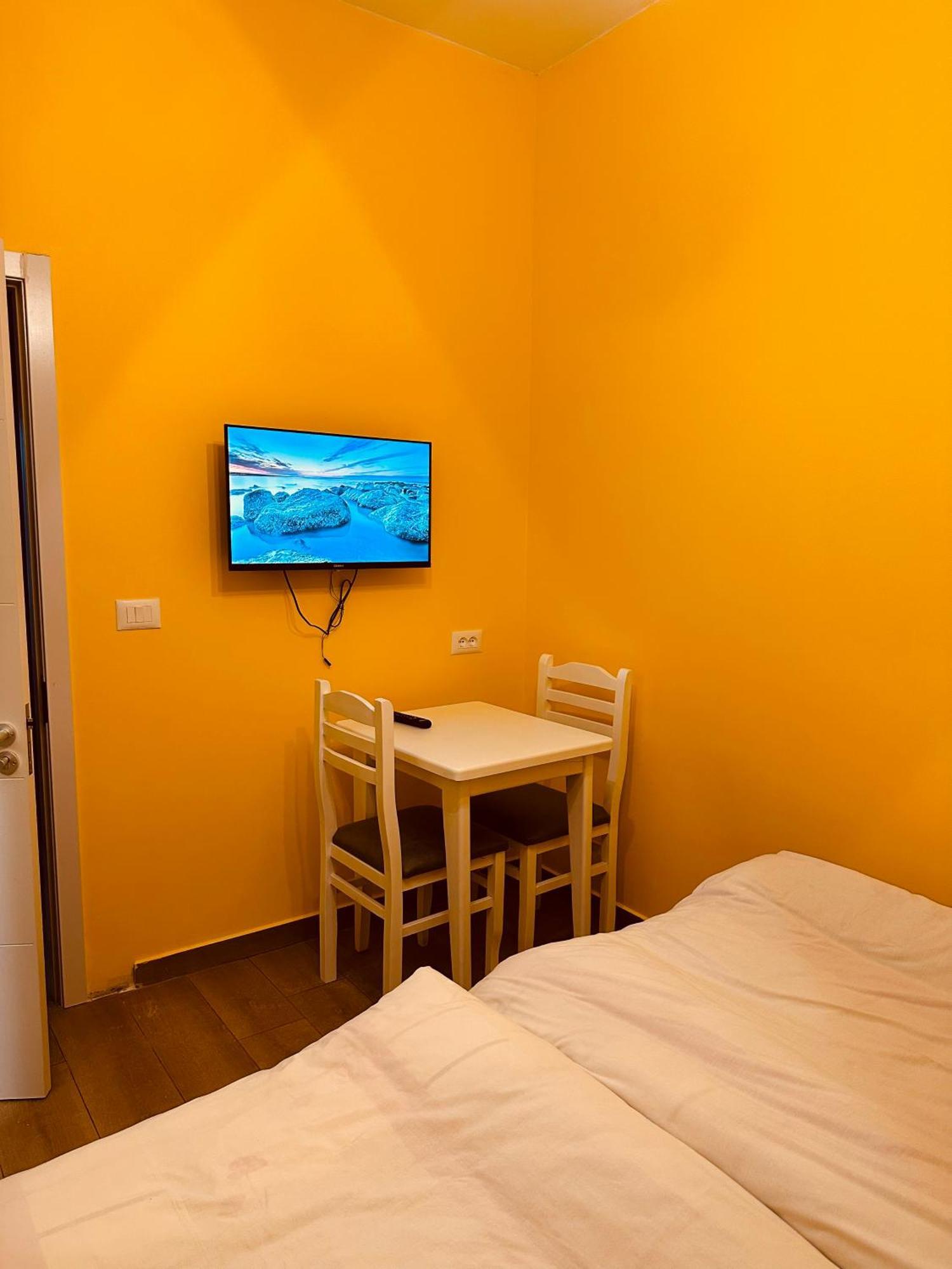 Auto Tana Guest House Тирана Екстериор снимка